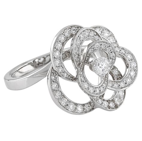 bague fil de camelia chanel